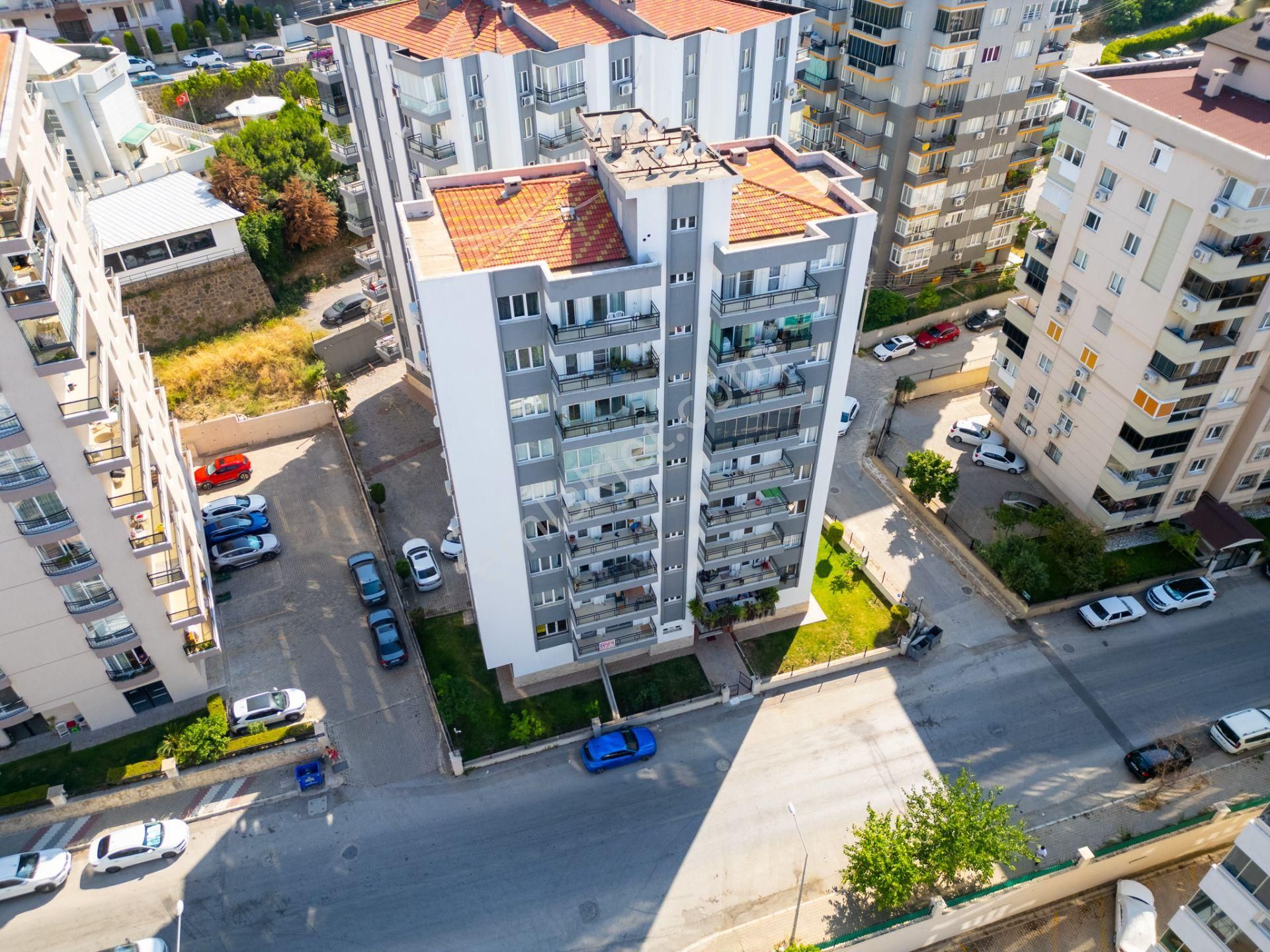 Narlıdere Ilıcada Deniz Manzaralı, Tadilatlı 3+1 Daire