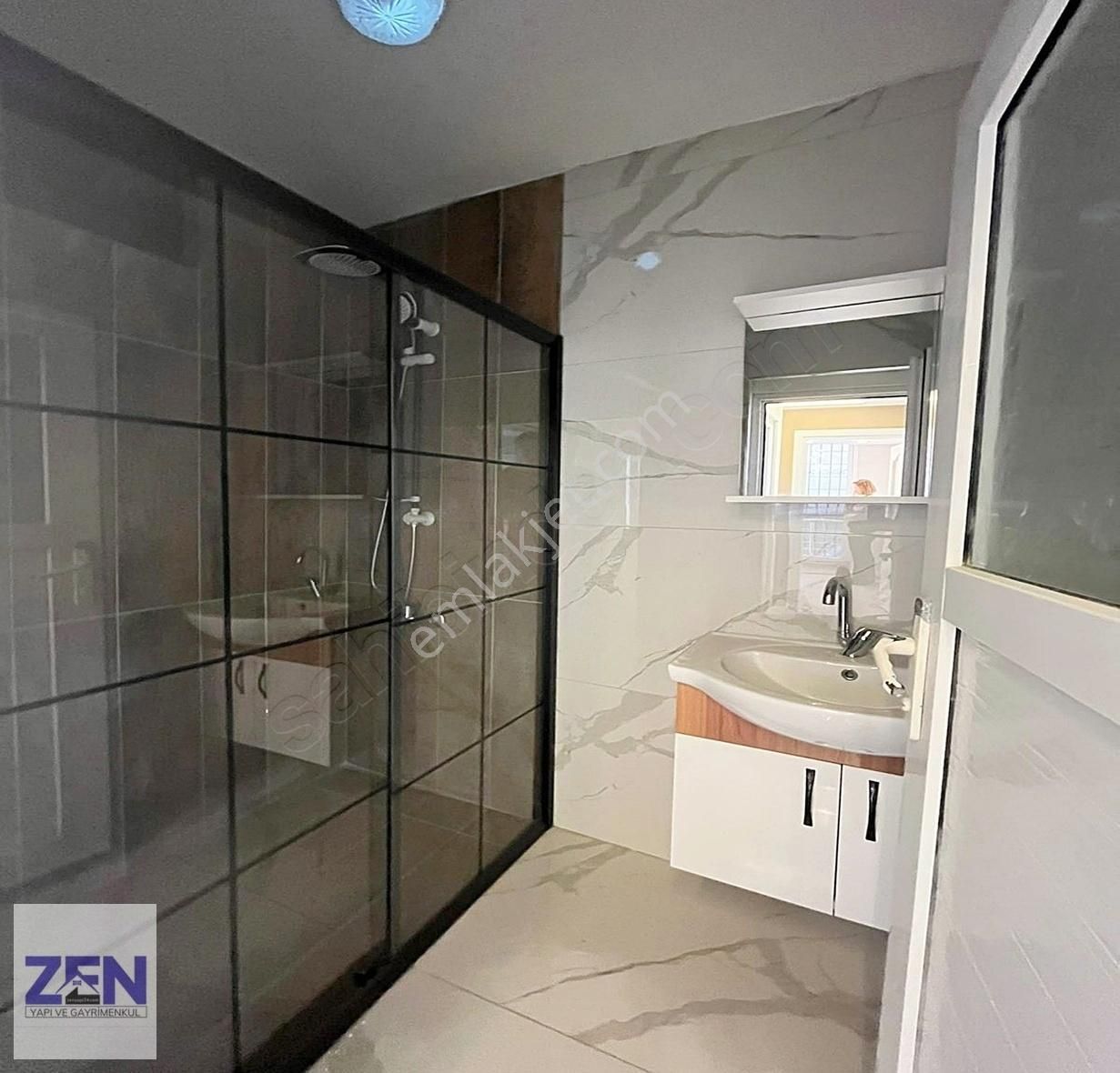 Krediye Uygun Merkezde İçi Full Dekorlu 2+1 Satılık Daire - Görsel 17