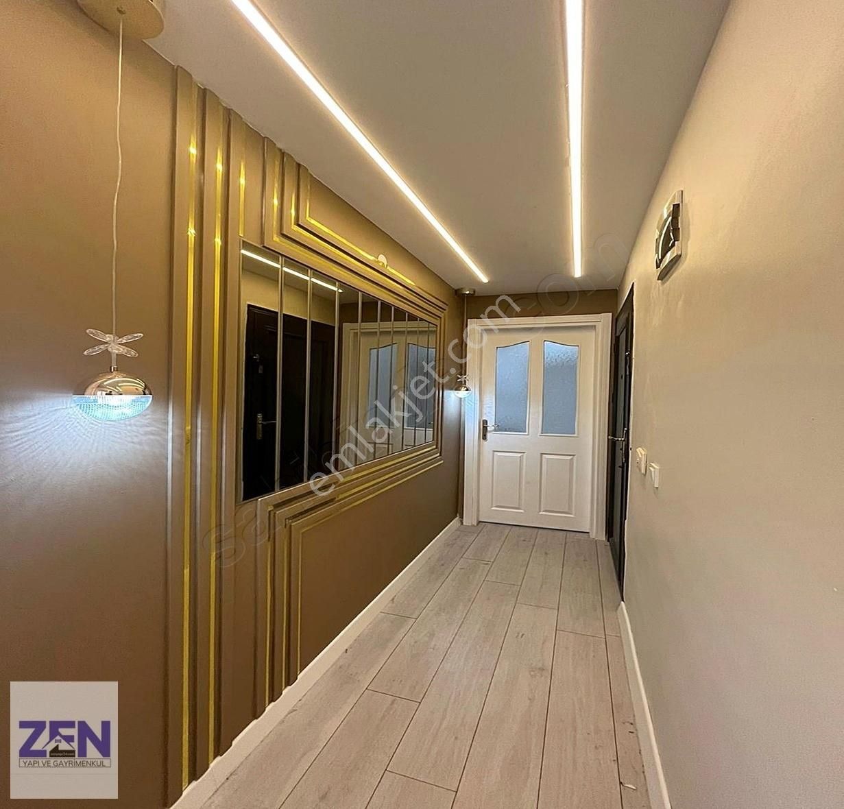 Krediye Uygun Merkezde İçi Full Dekorlu 2+1 Satılık Daire - Görsel 3