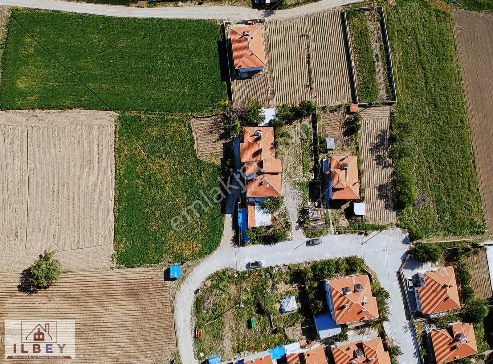 İlbey // Şuhut Merkez "zafer" Mahallesinde Satılık 1966 M² Arsa - Görsel 5