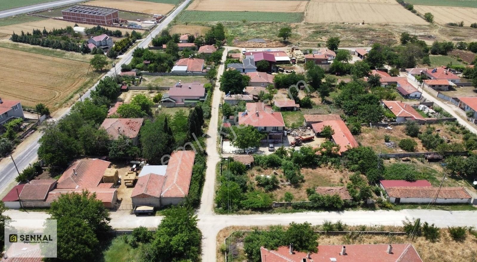 Şenkal Gayrimenkul'den Edirne Otoyolu Üzerinde Yatırım Fırsatı !