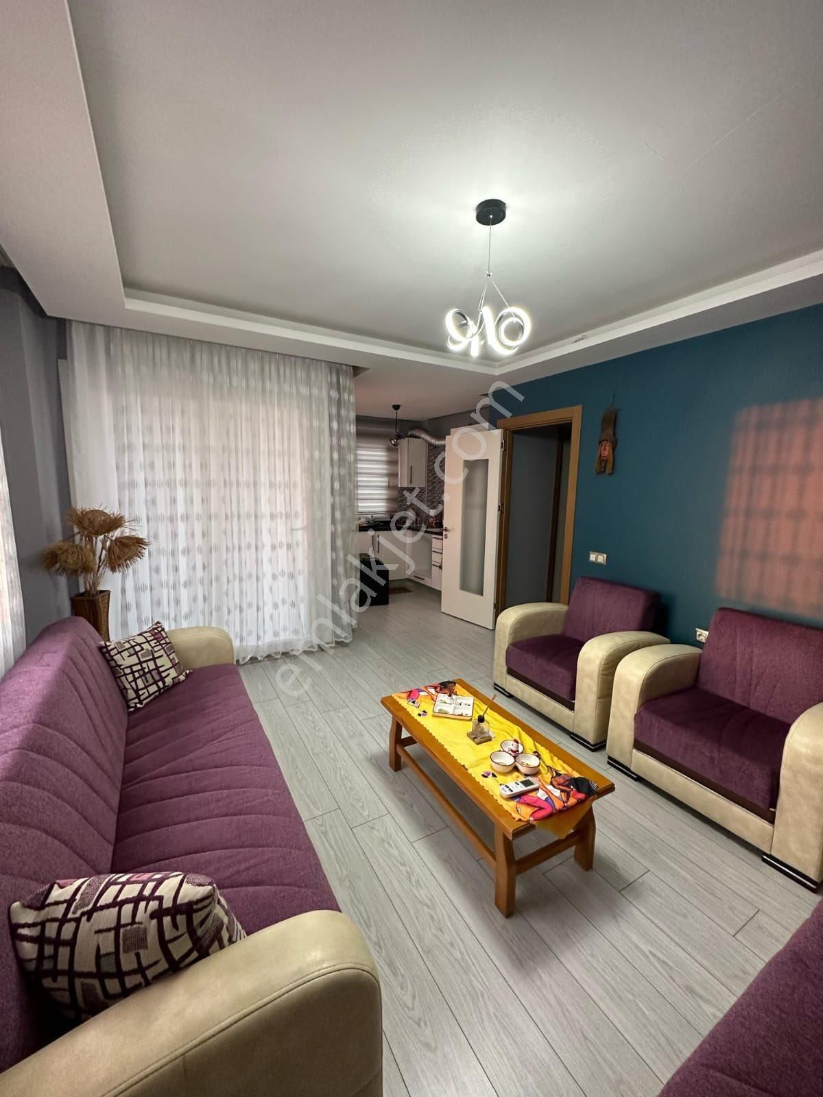 Gürselpaşa’da Full Eşyalı, 7/24 Güvenlikli Sitede Lüks 2+1 Kiralık Daire!