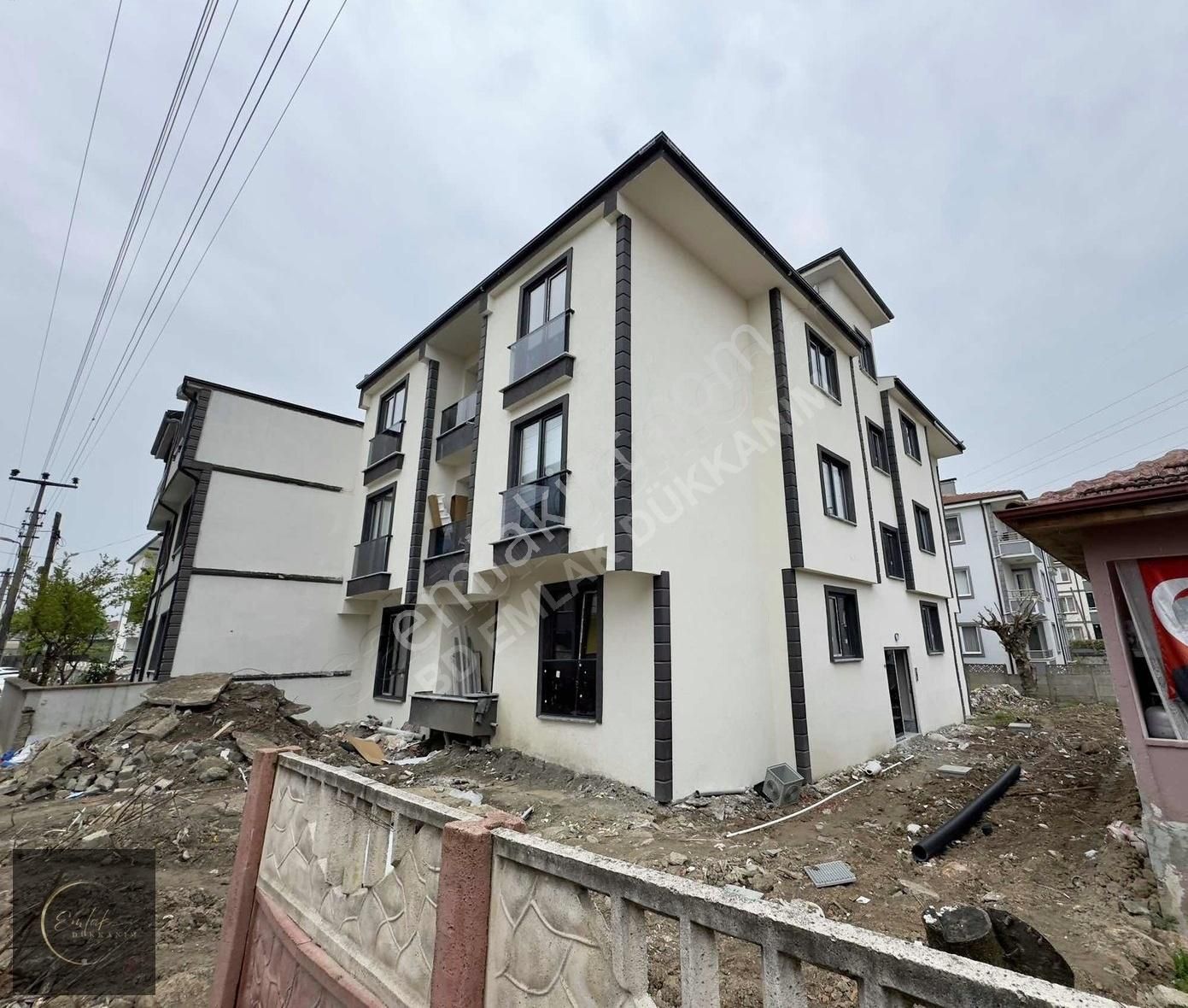 Arifiye Arifbey Mah. 2+1 100 M2 Satılık Sıfır Daire