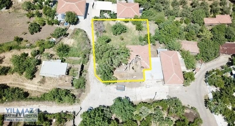 Fırsat ! Aliağa Karakuzu'da 684 M² Satılık Kargir Ev Ve Arsa - Görsel 9