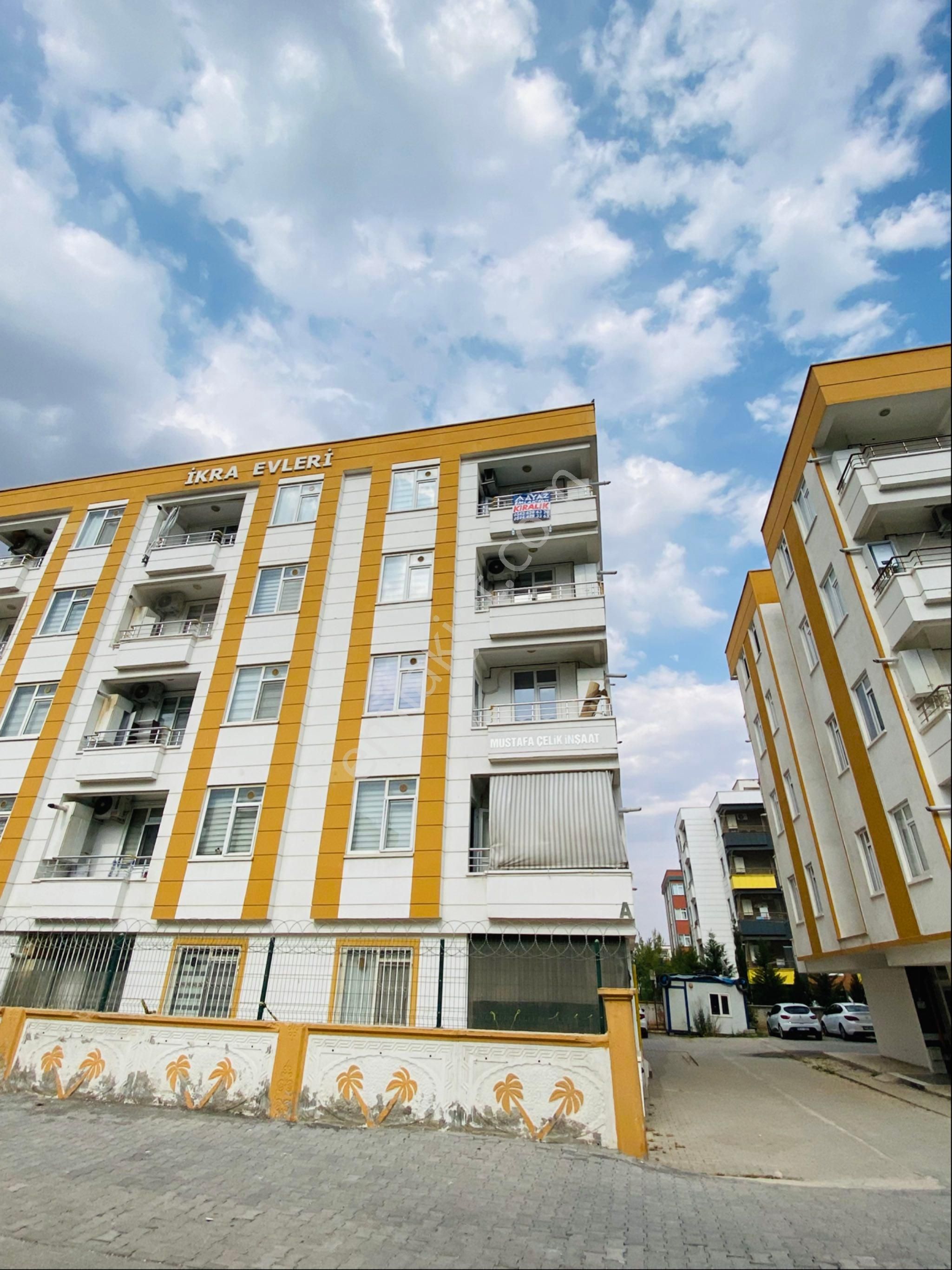 Ayaz Emlaktan Satılık 1+1 Daire