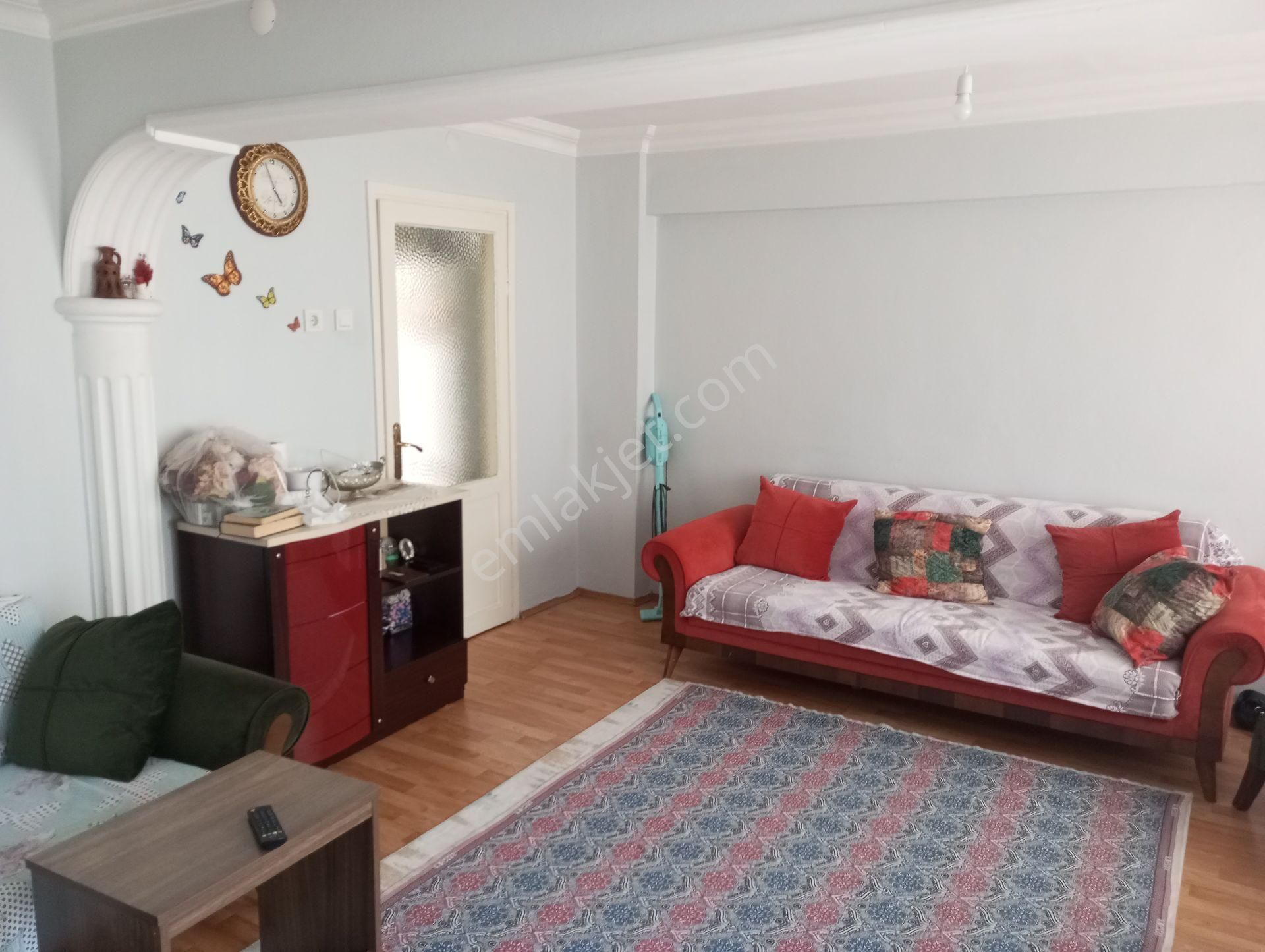 Namazgah Meydanı 2+1 Satılık Daire