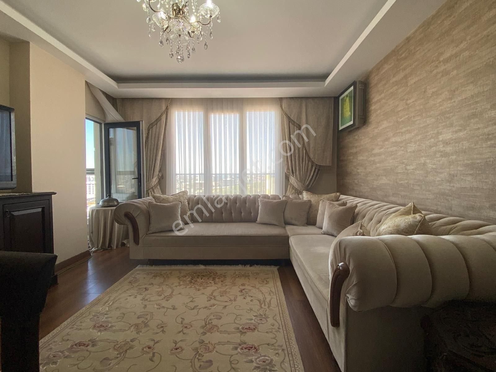 Güneşli Mahallesi Turkuaz Sitesi Satılık 3+1 Daire Krediye Uygun