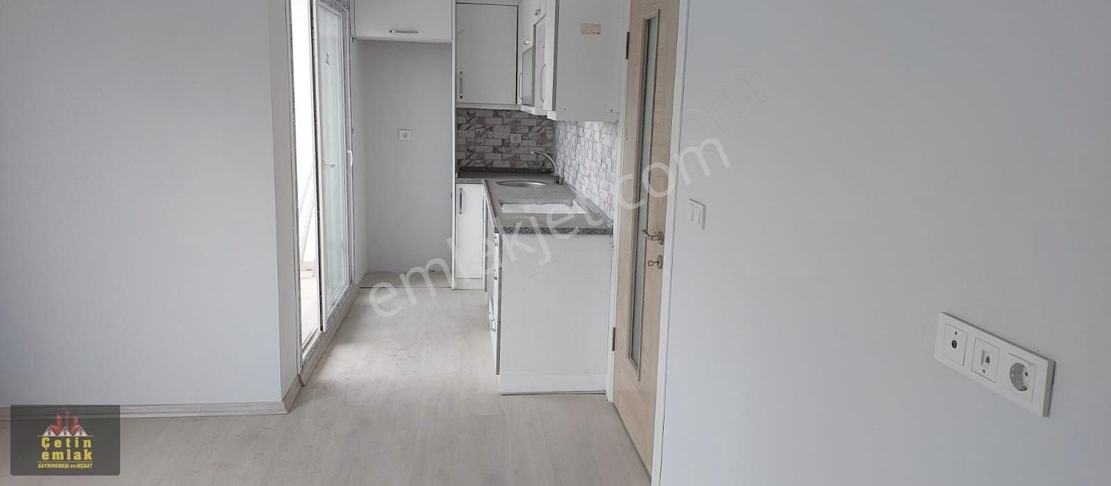 Davutlar Merkezde Ana Cadde Üstü