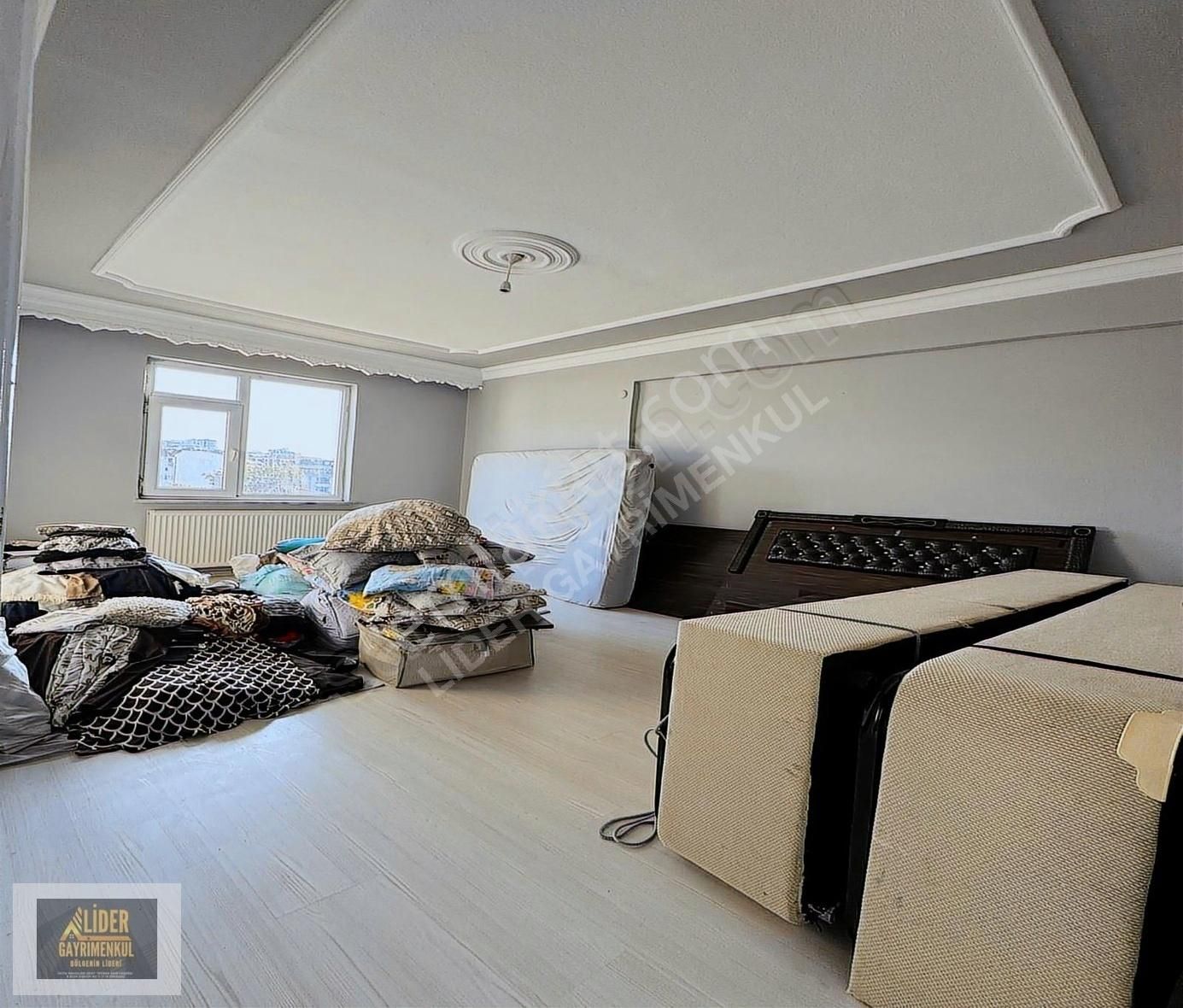 Cerkezköy Lider'den İstasyon Mahaspaş Civr3+1.130m²iskanlı Daire