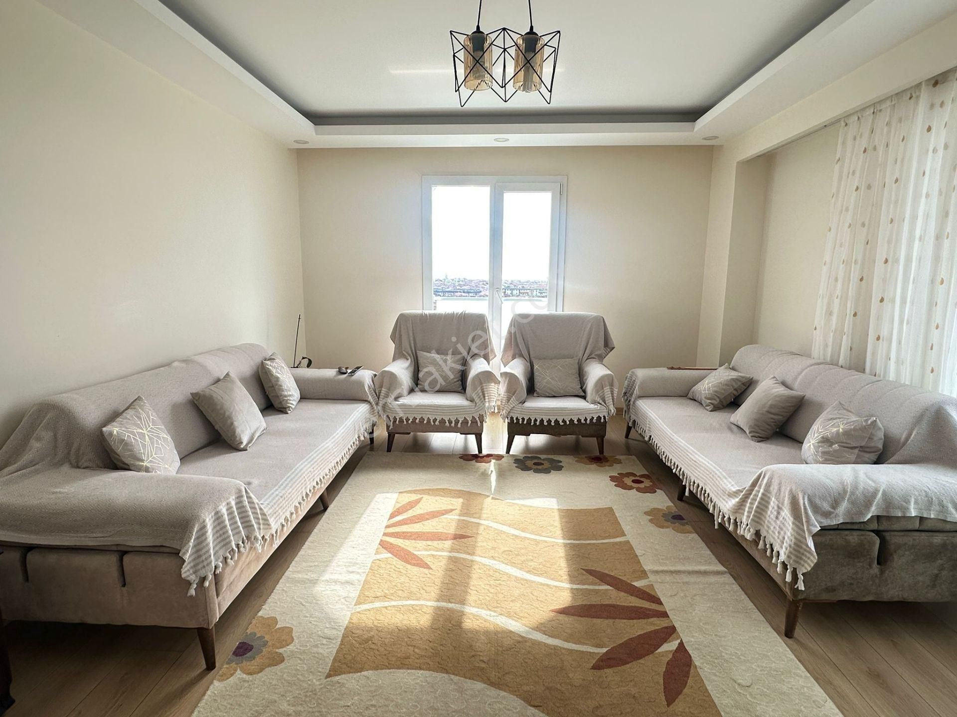 Bağcılar Güneşli Hürriyet Mahallesi Site İçinde Satılık 3+1daire