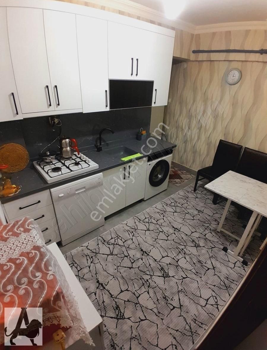 Metro'ya 5 Dk Yeni Adliye Bölgesinde Full Yapılı 3+1 Kiralık