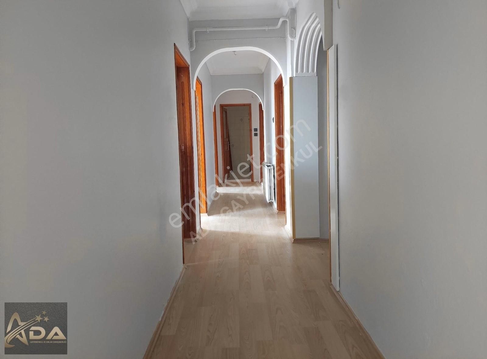 Ada Gayrimenkul'den Susurluk Çarşı Merkezde 125m2 Satılık Daire