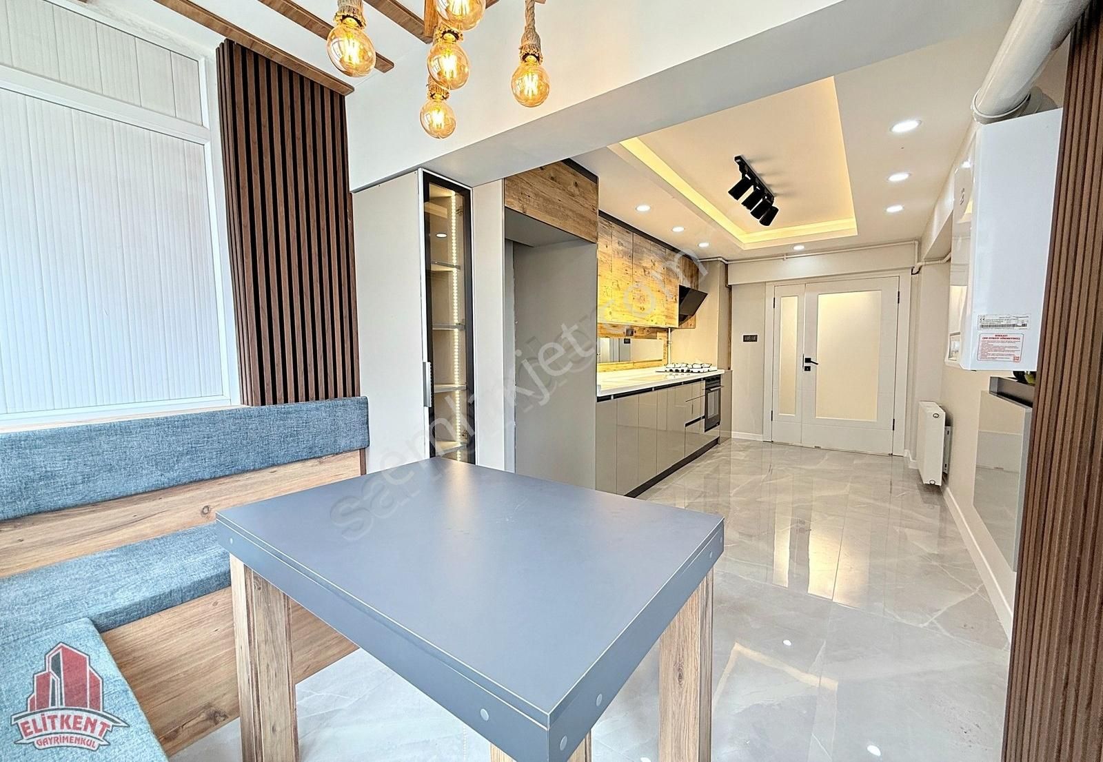 İstasyon Mah. 3+1 Asansörlü Ultra Lüx Mimarı Tasarım Geniş Daire