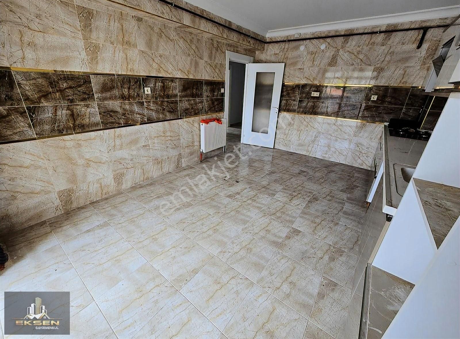 Yılıdıztepe Mahallesin'de 3+1 Geniş Kullanışlı Daire ! - Görsel 3