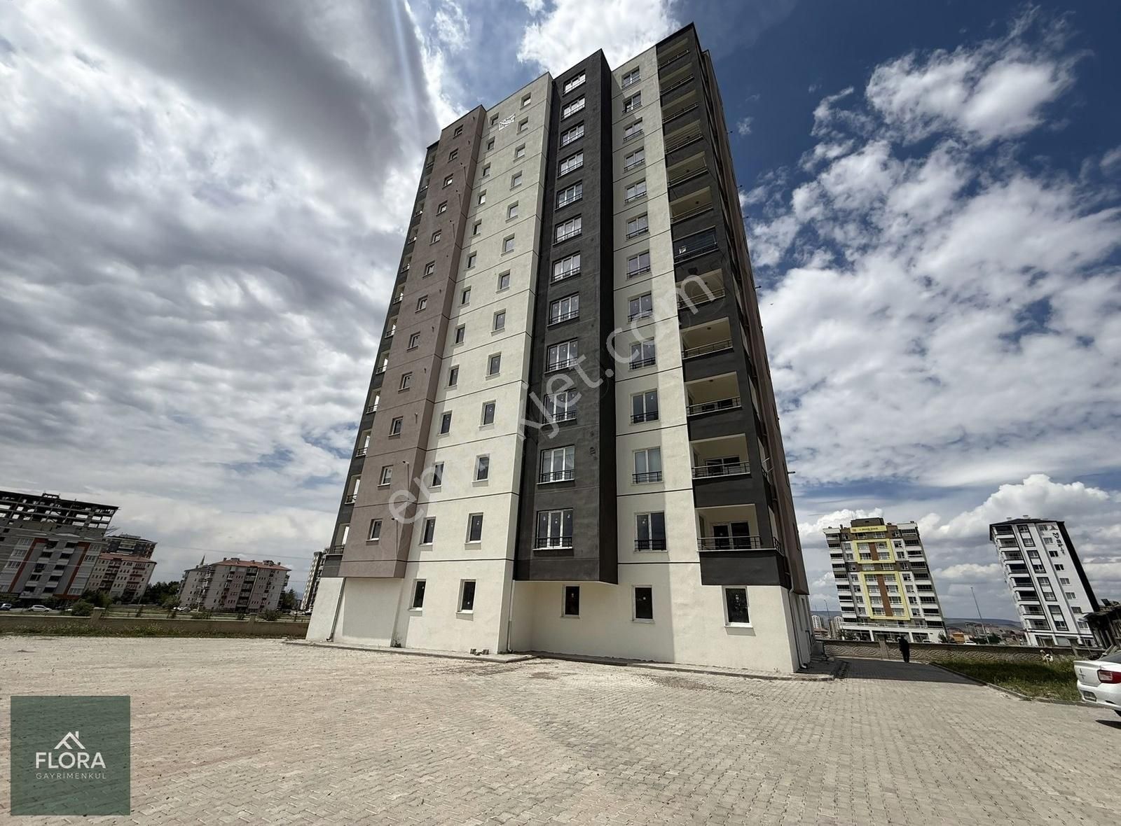 Mimarsinan Serkent 3+1 Giyinme Odalı Sıfır Satılık Daireler