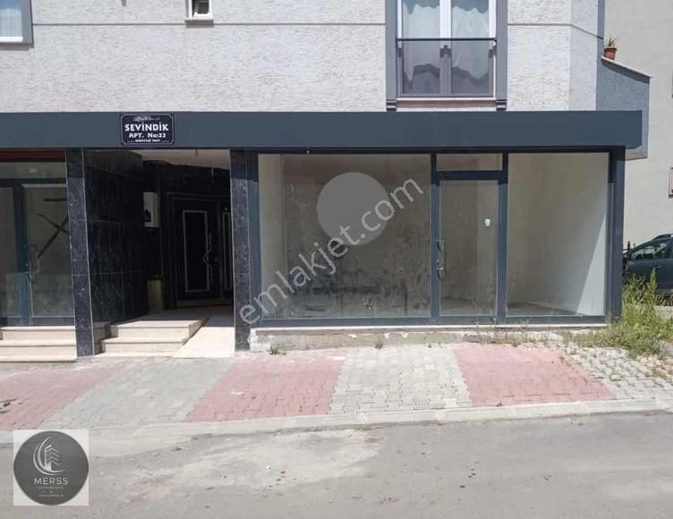 Sultanbeyli Adil'de 40 M2 Ofisimiz Satılıktır.