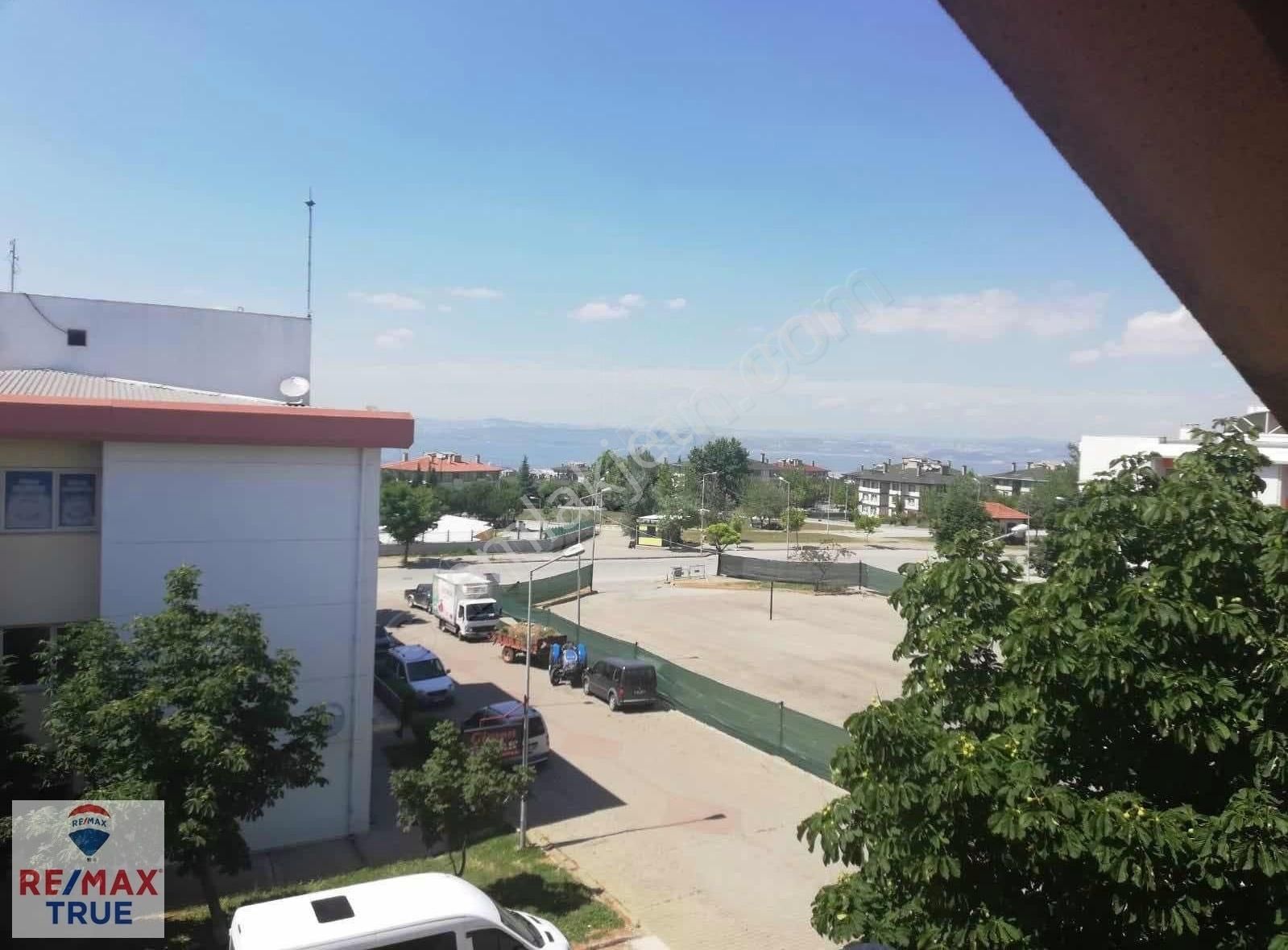 Meydan'da 400m2 Kiralık Dükkan