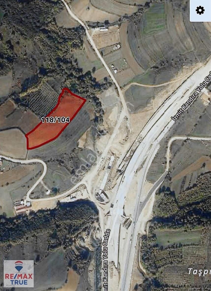 Kısalarda Izmıt Merkeze 10 Dakıka Kandıra Yolu Üzerınde 13.750m2