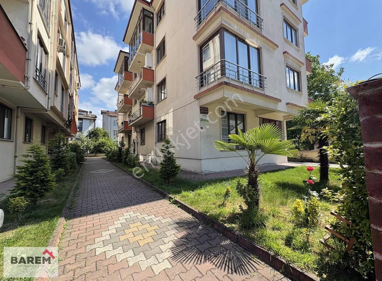 Asma'da, 3+1, 140m2, Ara Kat, Site İçerisinde