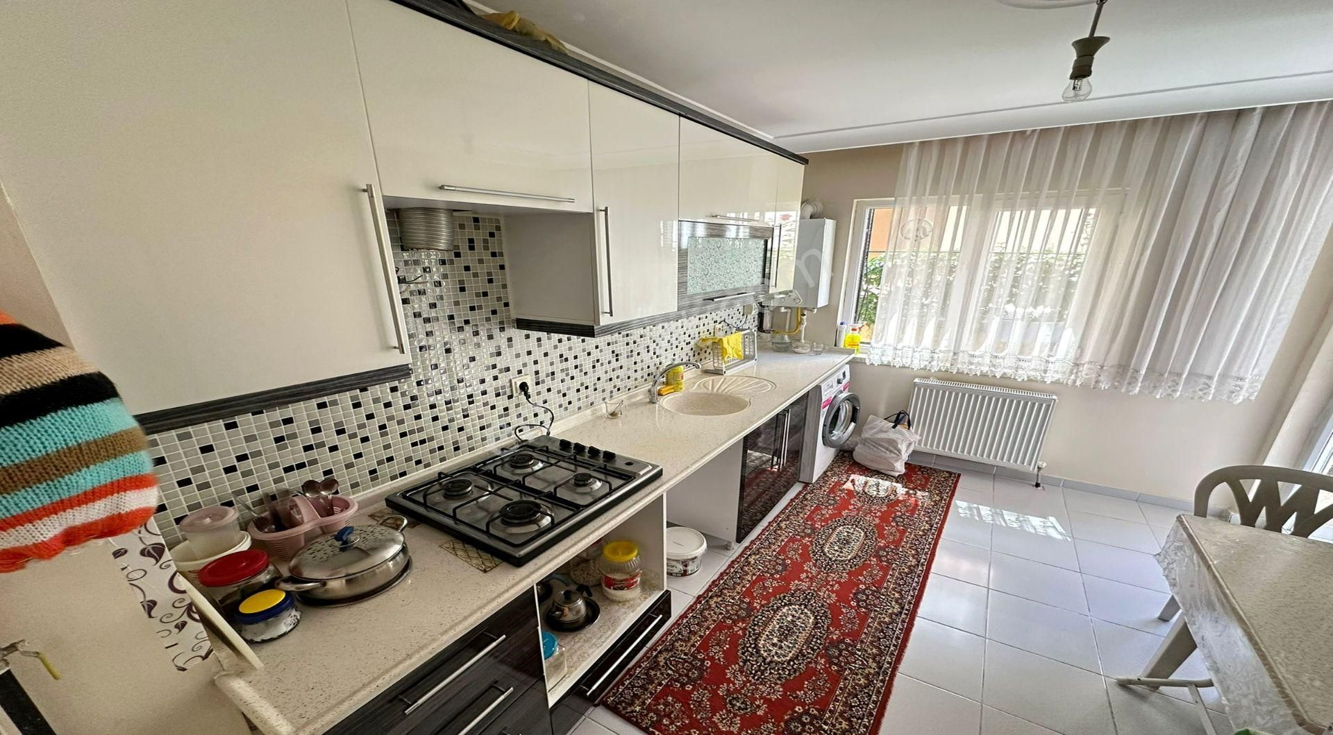 Bademlik Cadde'de 2+1 Orta Katta Yeni Binada Masrafsız