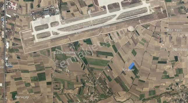 Perçenç (akçakiraz) Köyünde Satılık Tarla