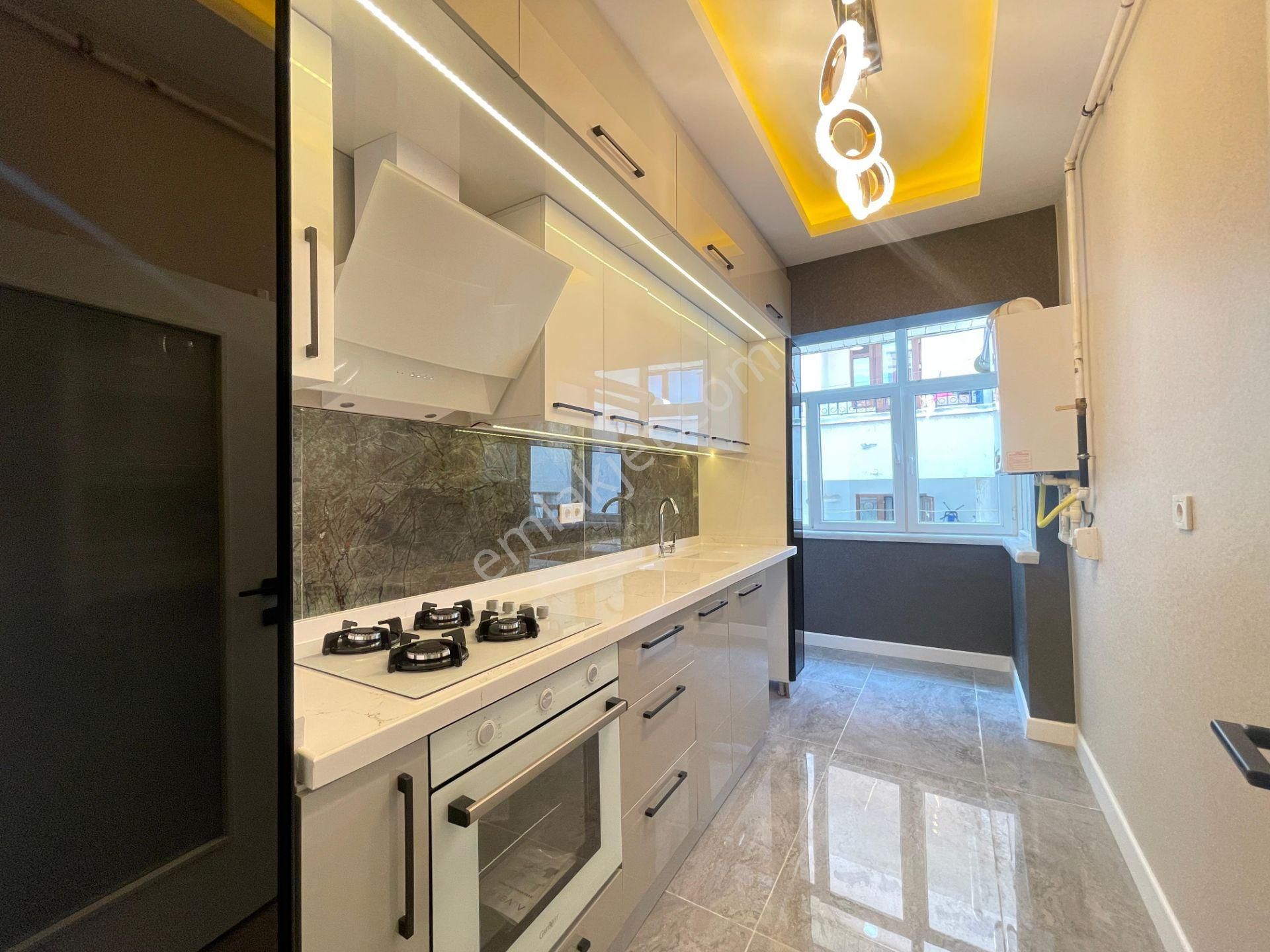 Etlik Merkezinde 3+1 130m2 Ultra Lüks Yapıda Kaçmaz Fırsat Daire