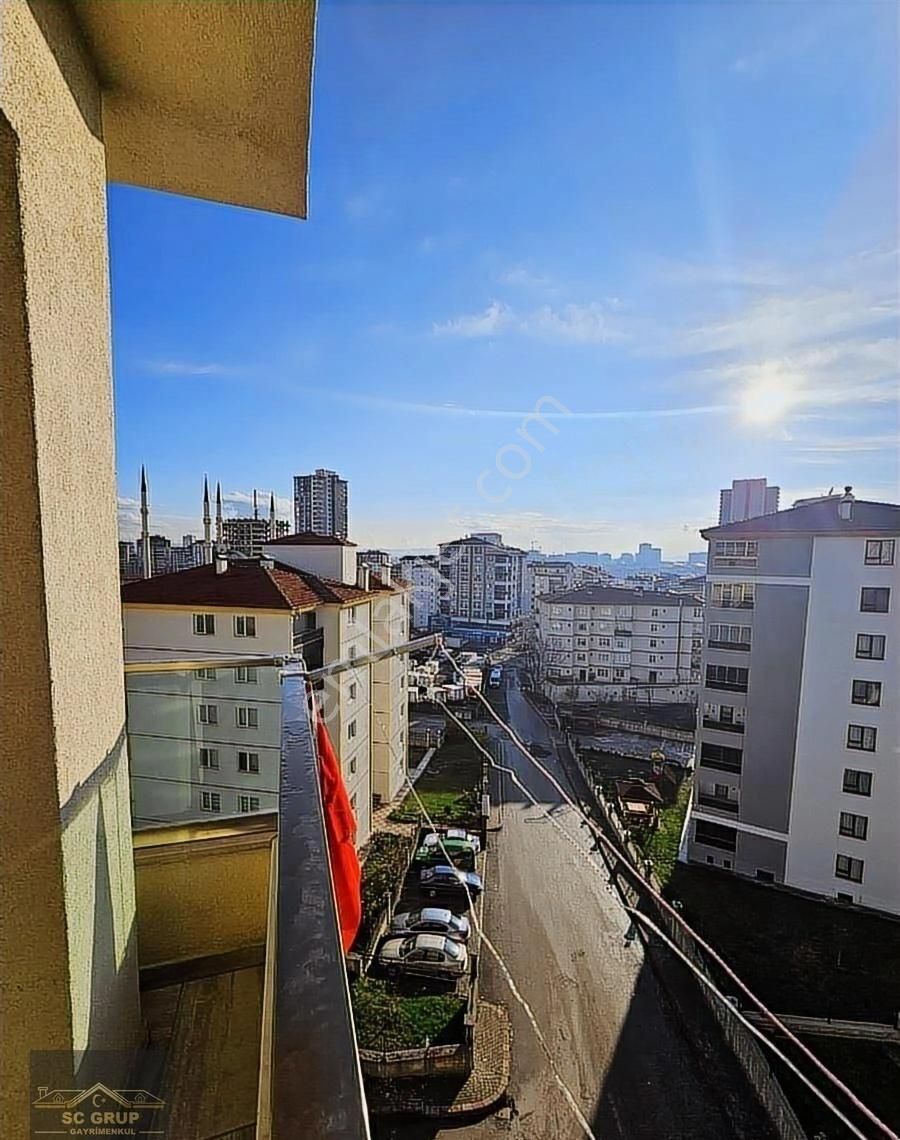Selcuklu Caddesine Cepheli 4+1 Ara Kat.