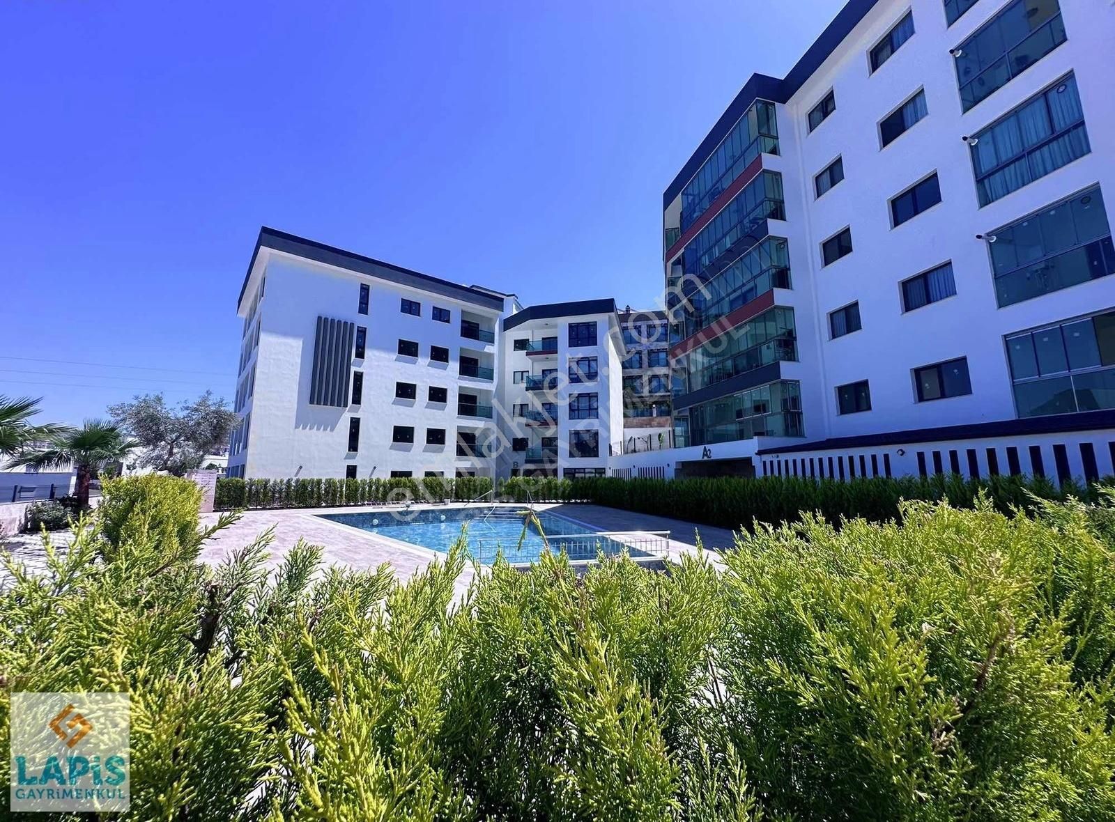 Manzaralı-premiyum Kalite-yerden Isıtma-doğalgaz-otopark-havuzlu - Görsel 14