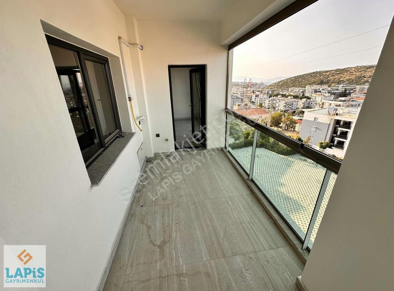 Manzaralı-premiyum Kalite-yerden Isıtma-doğalgaz-otopark-havuzlu - Görsel 3