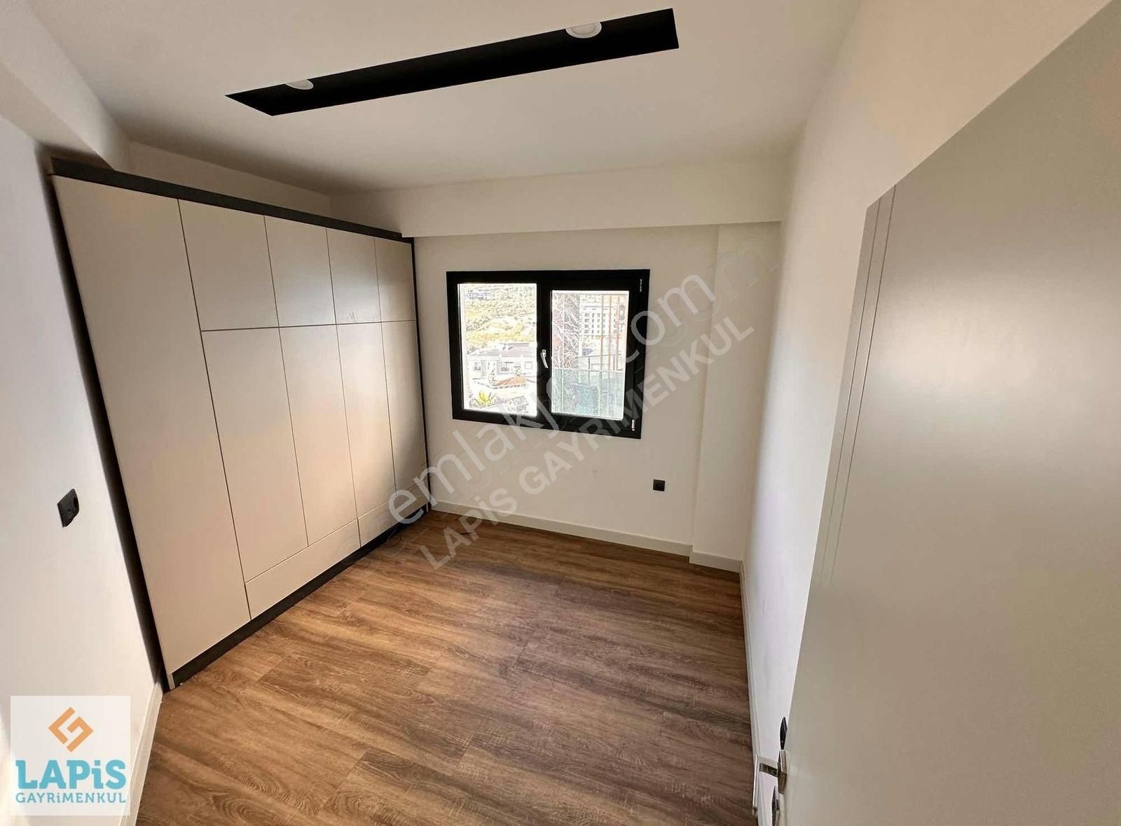 Manzaralı-premiyum Kalite-yerden Isıtma-doğalgaz-otopark-havuzlu - Görsel 4