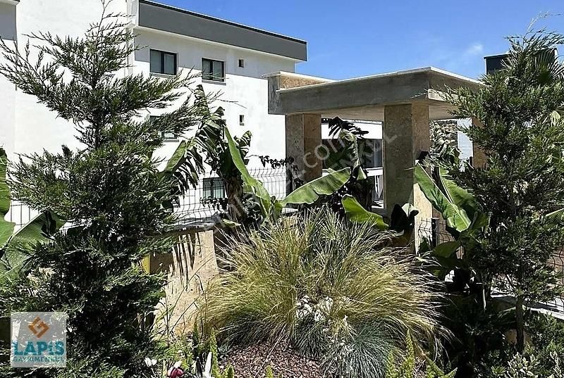 Manzaralı-premiyum Kalite-yerden Isıtma-doğalgaz-otopark-havuzlu - Görsel 29