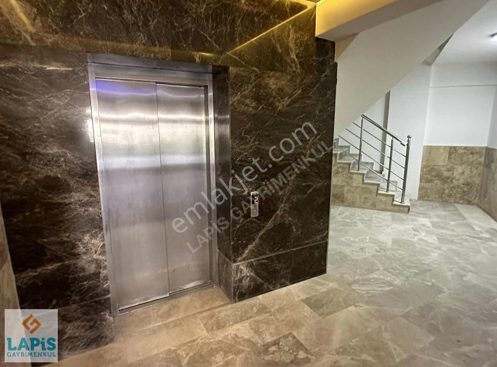 Manzaralı-premiyum Kalite-yerden Isıtma-doğalgaz-otopark-havuzlu - Görsel 11