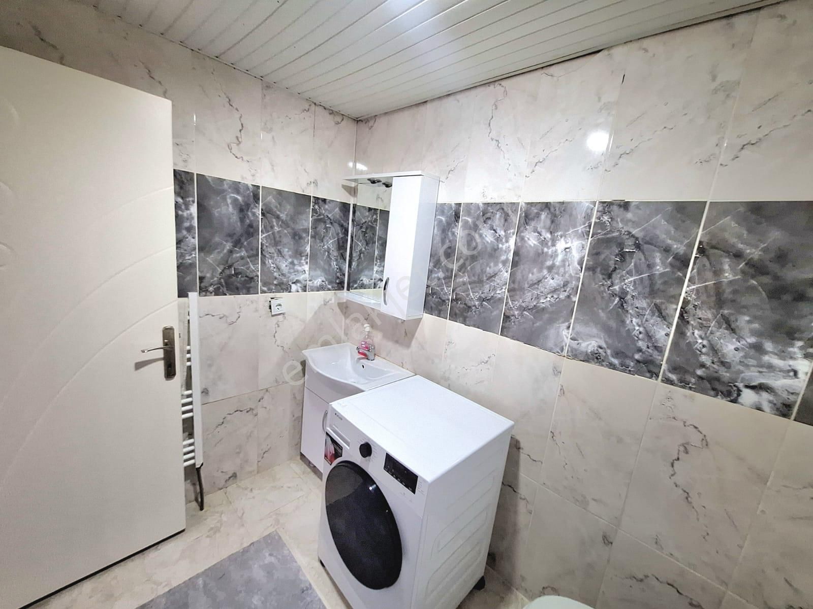 Mountain Gayrimenkul'den Bağcılar Ahmet Kaya Cad. 2+1