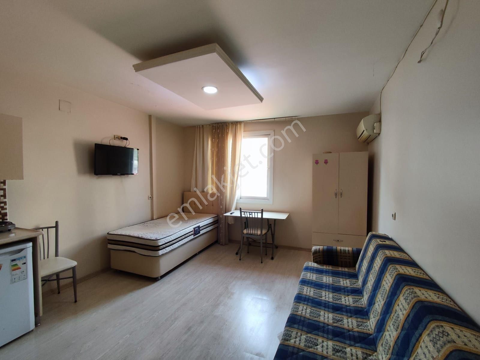 Seyhan Yeşilyurt Duygu Kafeye Yürüme Mesafesinde 1+0 Eşyalı Kiralık