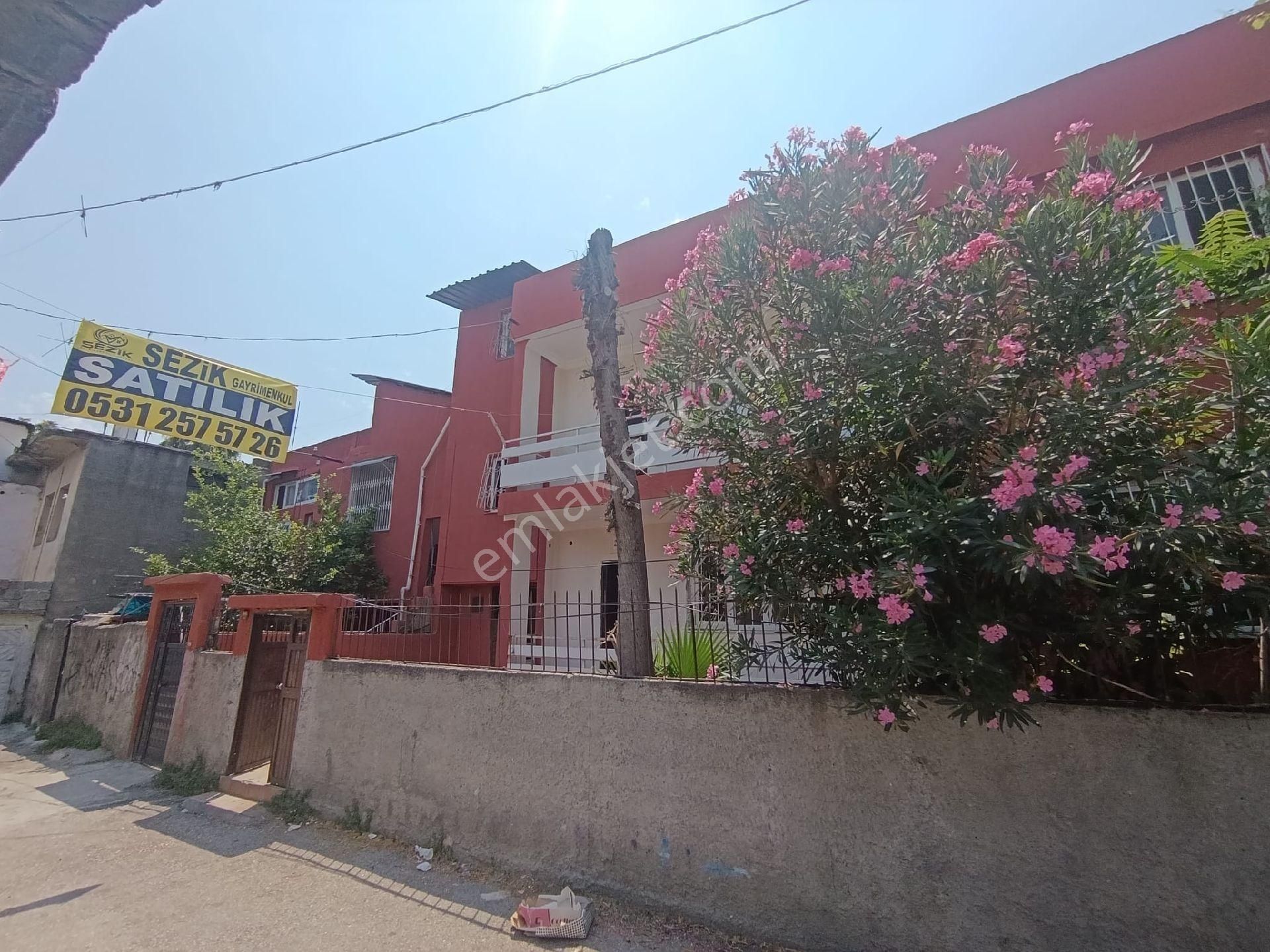 Mirzaçelebi Mah. 200 M² Tapu'lu 120 M² Oturumlu 3+1 Kapalı Mutfak Komple Satılık Müstakil Ev