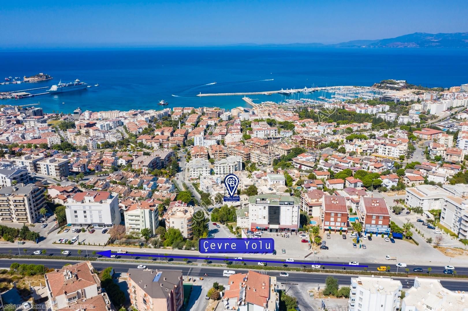 Kuşadası Merkezde Eşyalı Deniz Manzaralı 3+1 Kiralık Daire