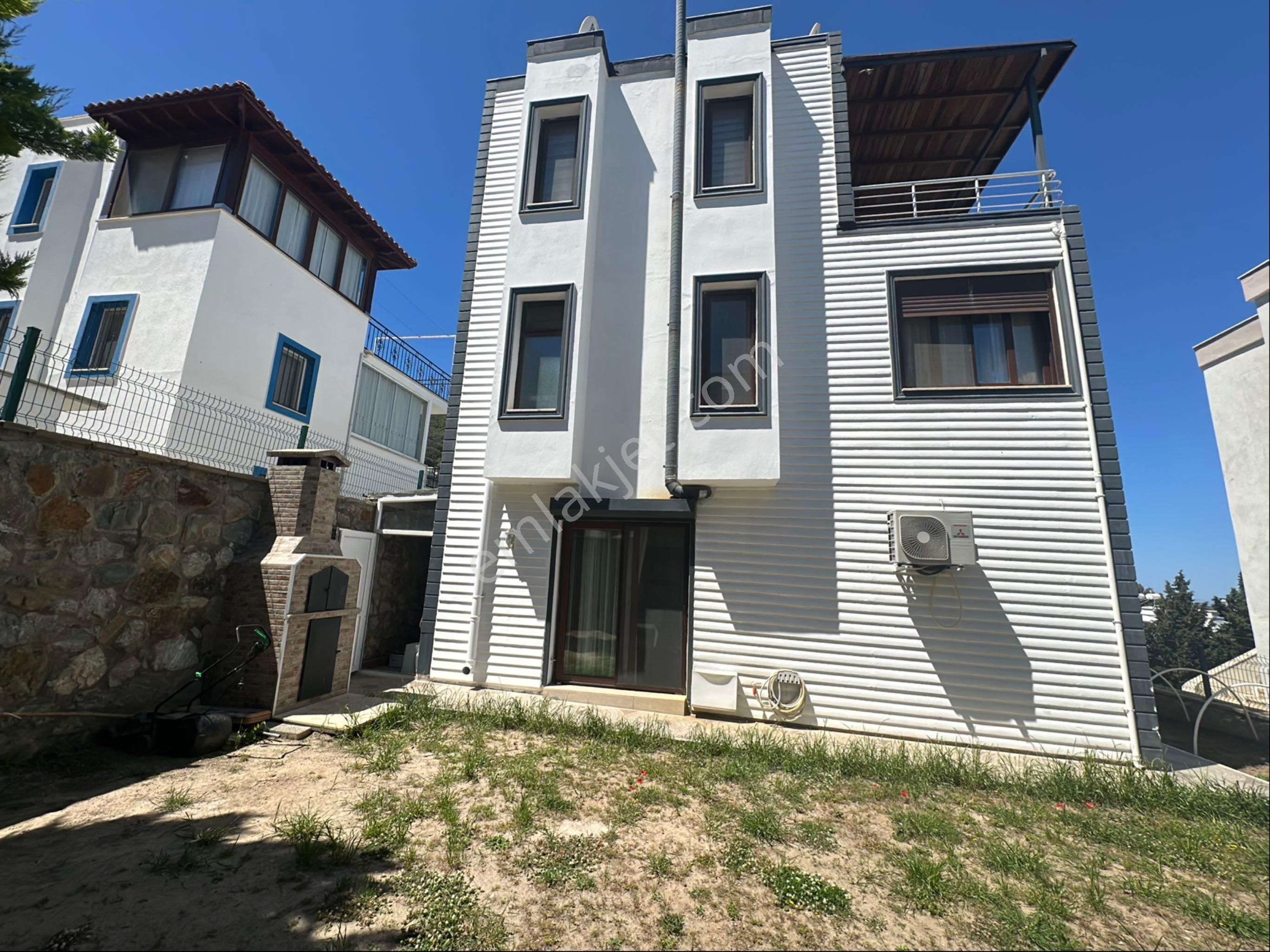 Turgutreis’te Fırdat Full Deniz Manzaralı 3+1 Müstakil Ev