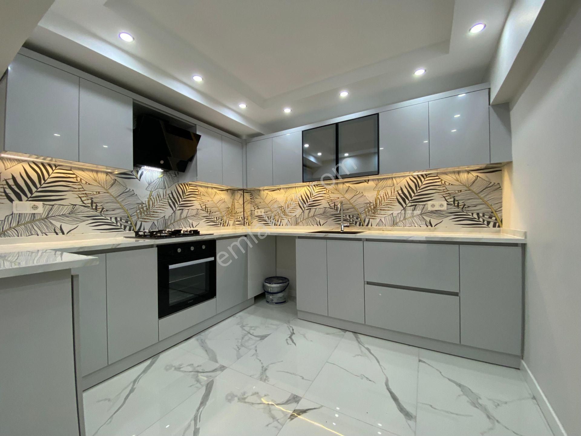 Yazlık Tadında 3+1 Müstakil Bahçeli Ultra Lüks Tadilatlı Daire