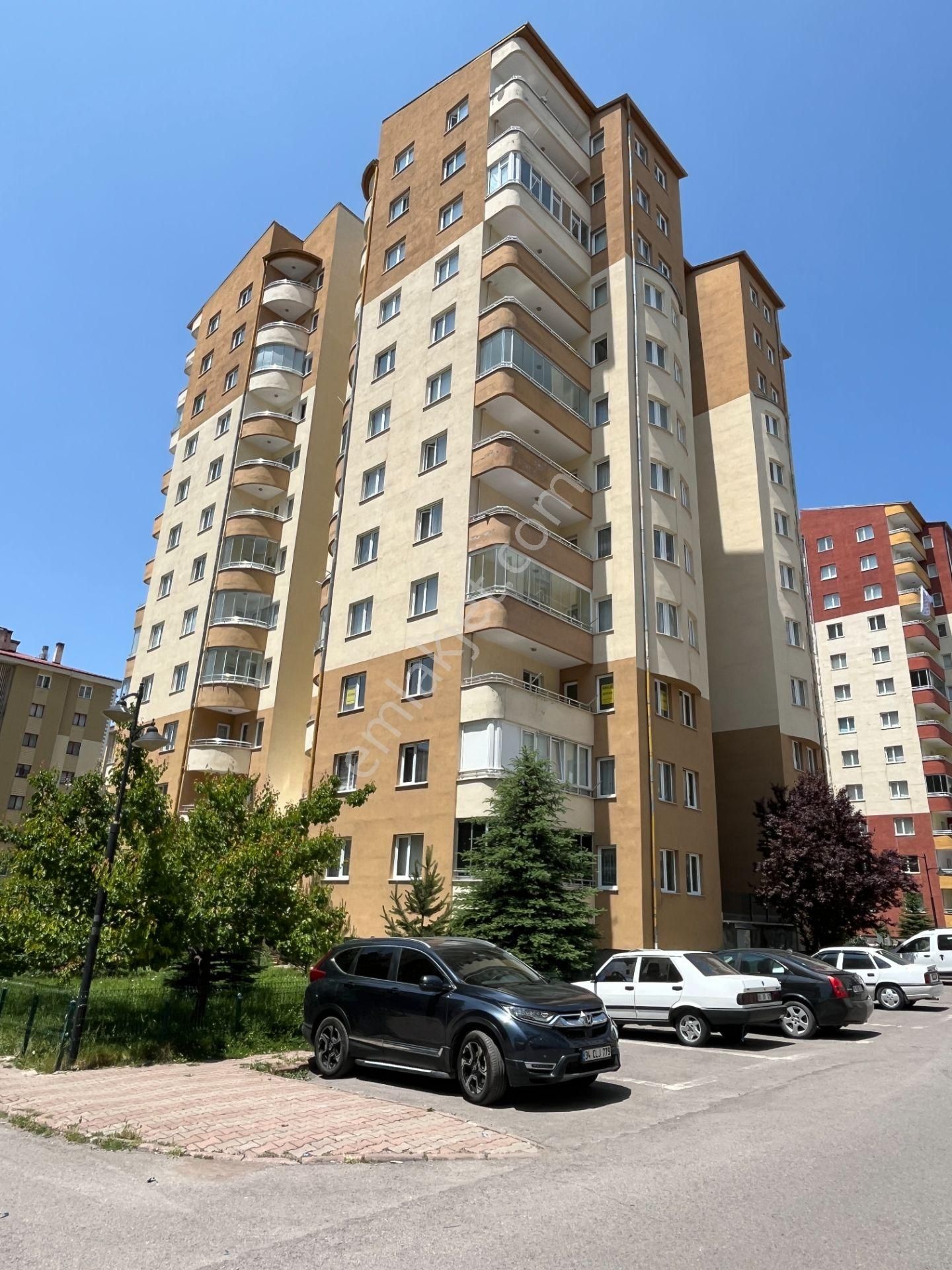 Kahvecioğlu Emlak'dan Kılavuz Megakent Kiralık Daire