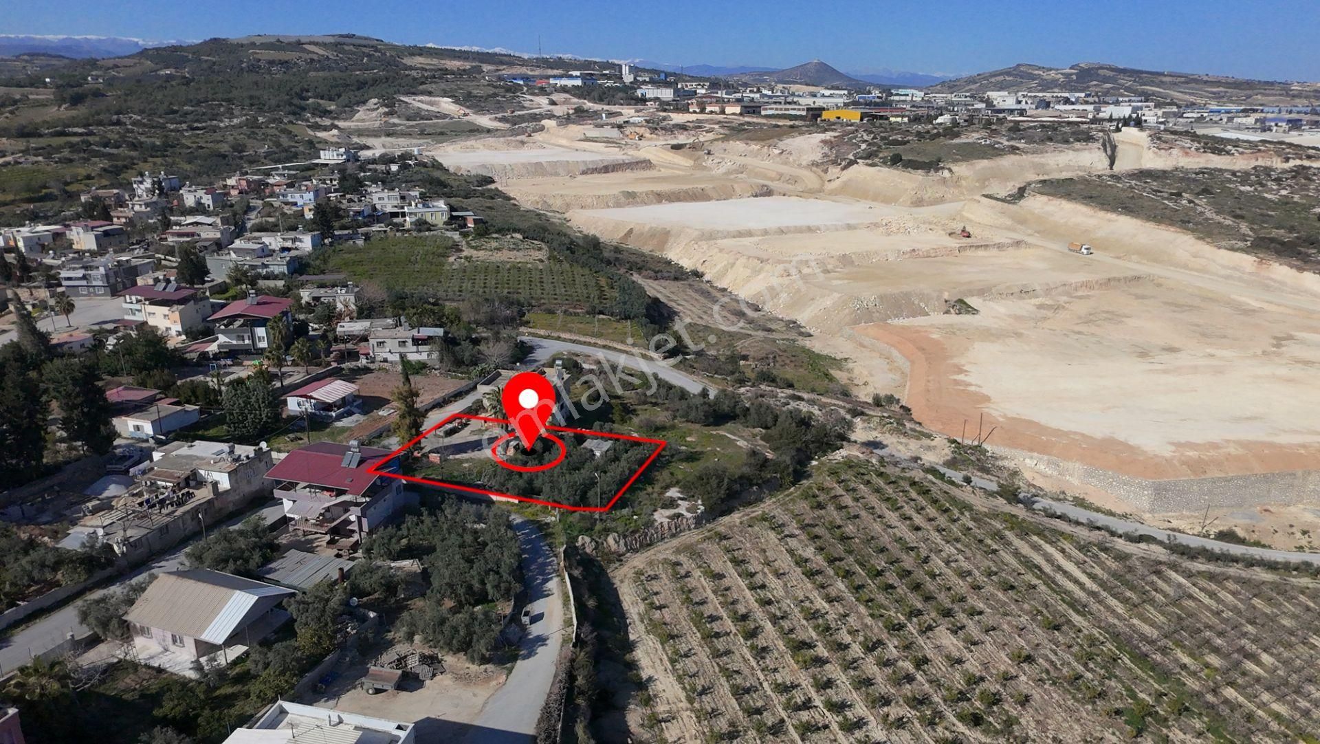 Mersin Akdeniz Evci'de İmarlı 858 M2 3.osb Yanı Arsa