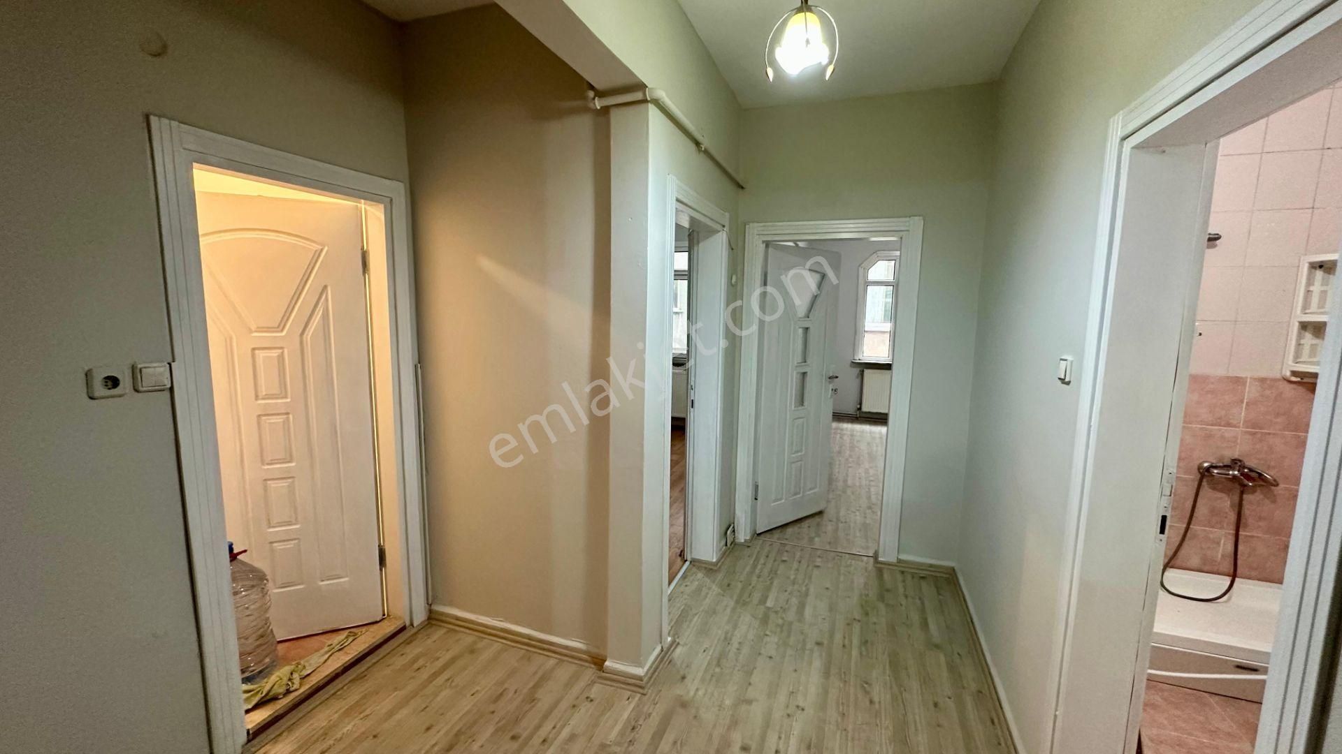Esenler Fevzi Çakmak 110 M2 Geniş 2+1 Ara Kat Satılık Boş Daire