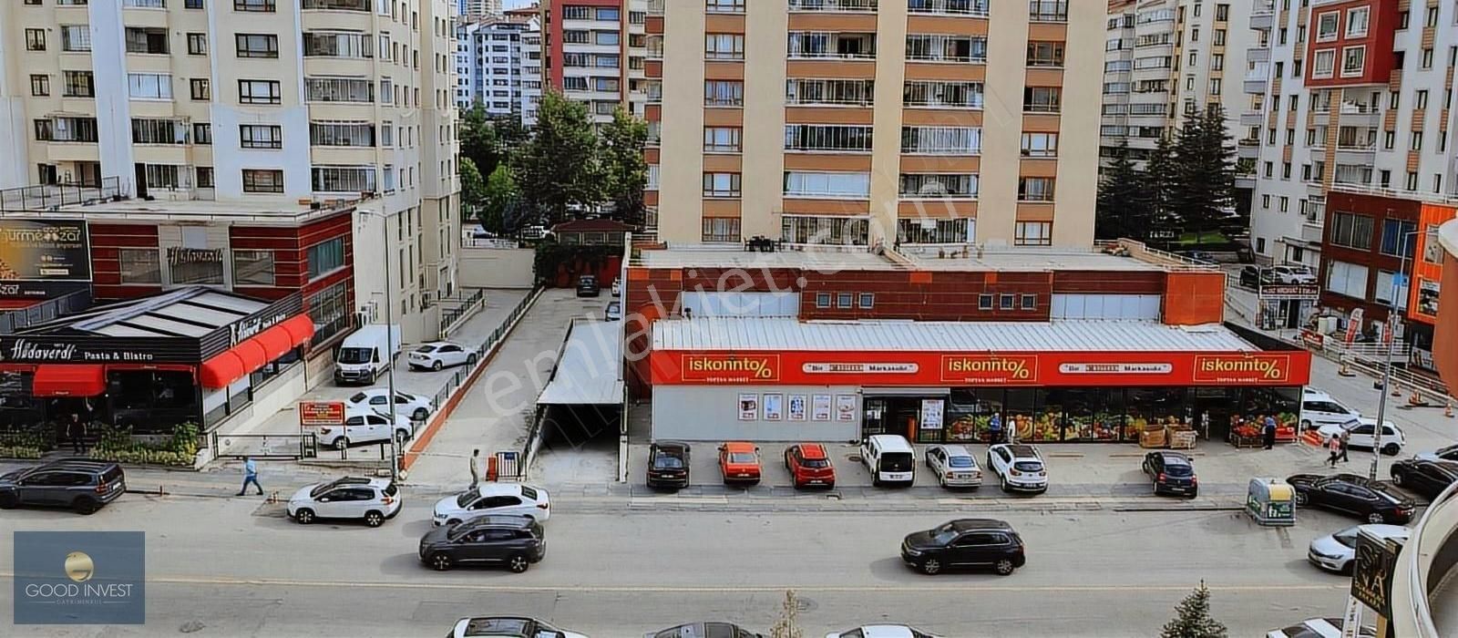 Çukurambar Merkezde Full Eşyalı Yapılı Boş 4+1 Satılık Daire