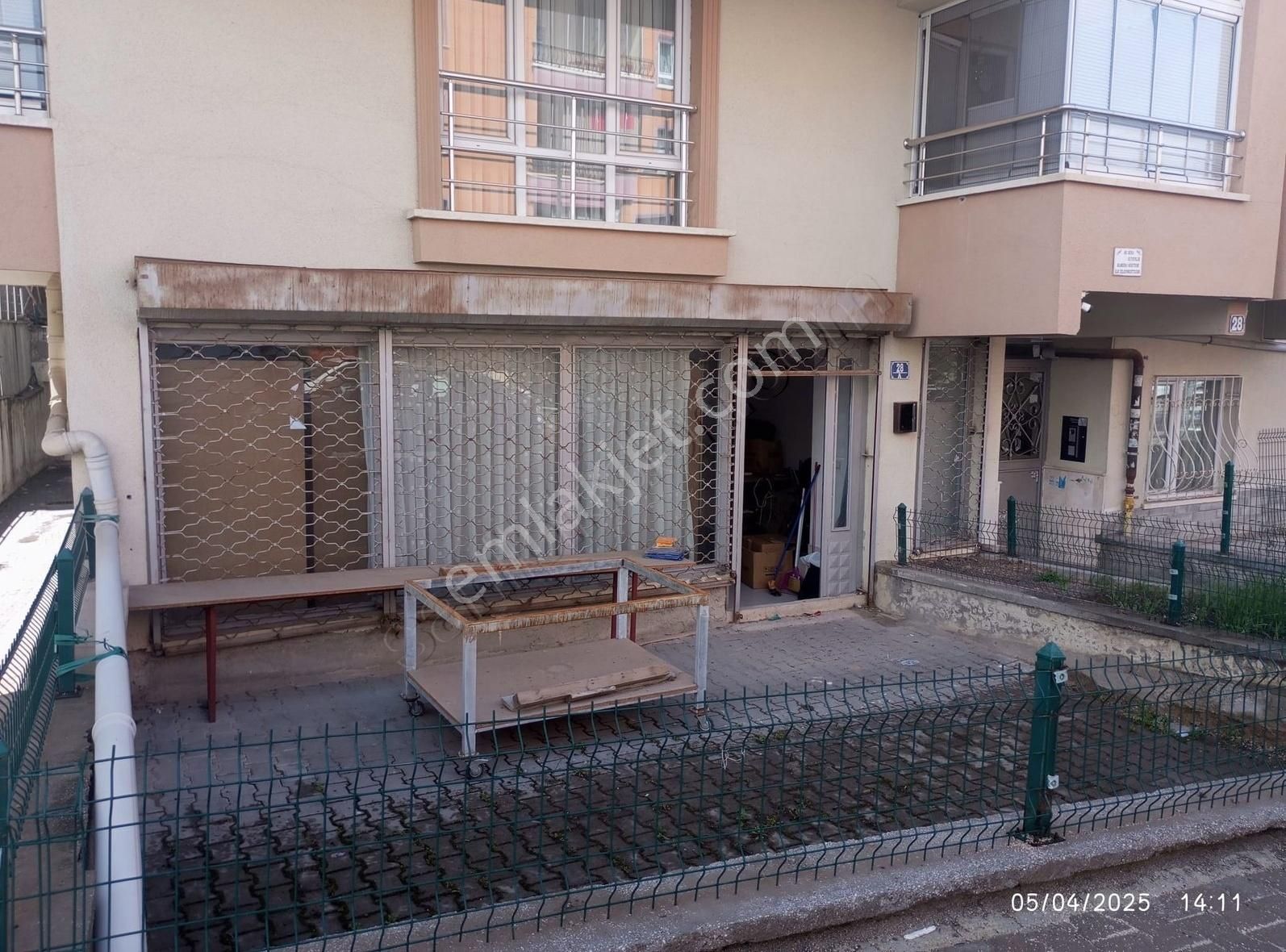 Ankara Mamak Ta Cumartesi Pazarına Yakın Satılık Dükkan