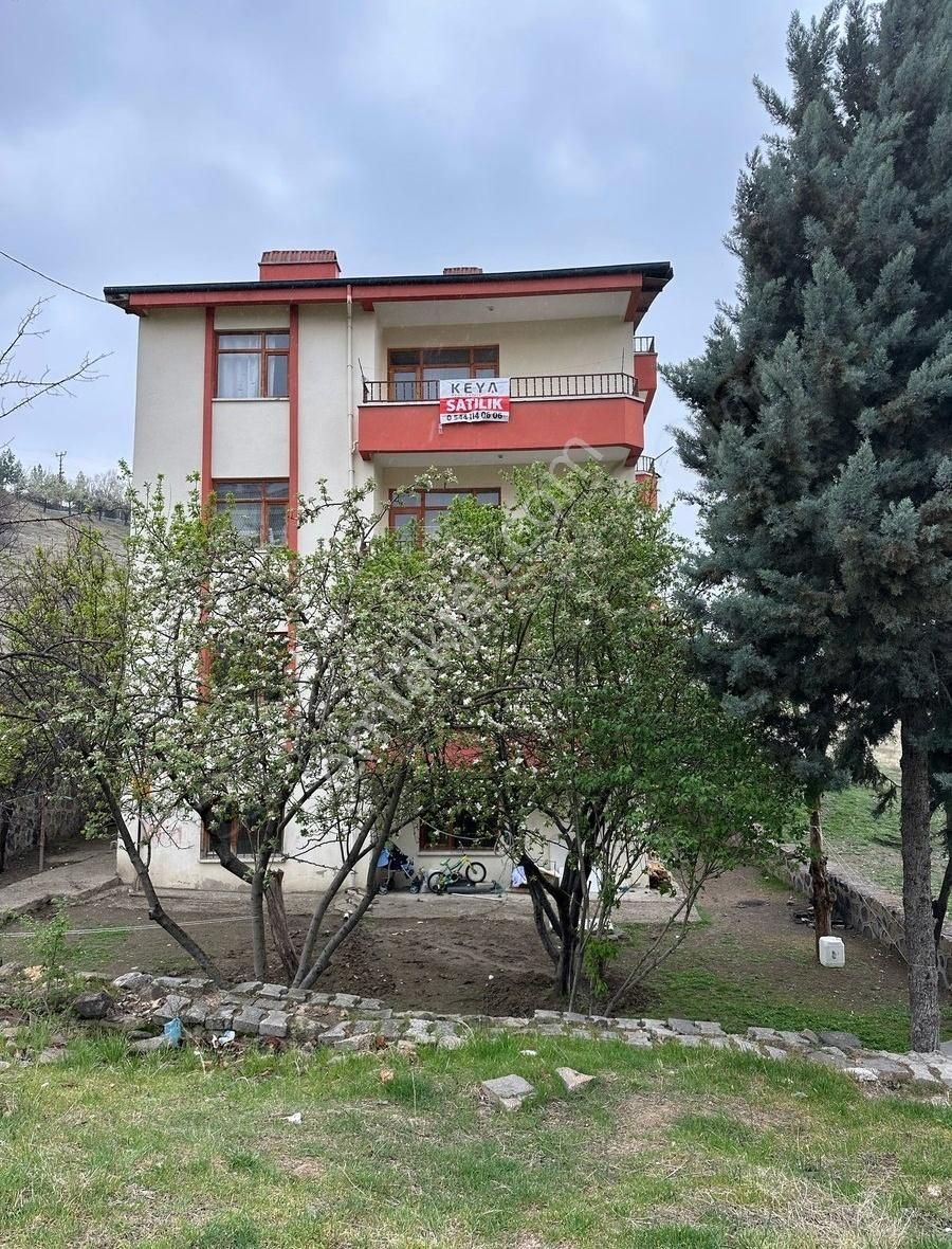 Beypazarı Hastane Yolu Üzerinde Satılık 3+1 Daireler