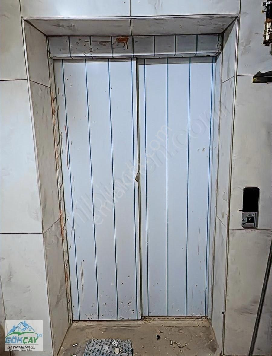 Site İçinde Acil Satılık 3+1 Ebeveyn Banyolu Havuz Cepheli Daire - Görsel 7