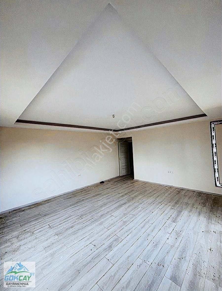 Site İçinde Acil Satılık 3+1 Ebeveyn Banyolu Havuz Cepheli Daire - Görsel 8