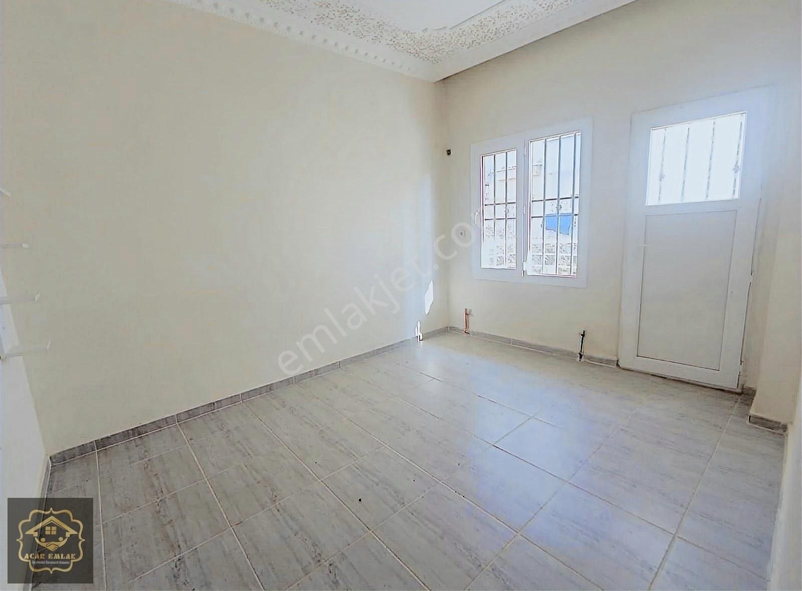Acar Emlaktan Acil Satılık 8 Mart Mahallesi 2+1 100 M2 Daire