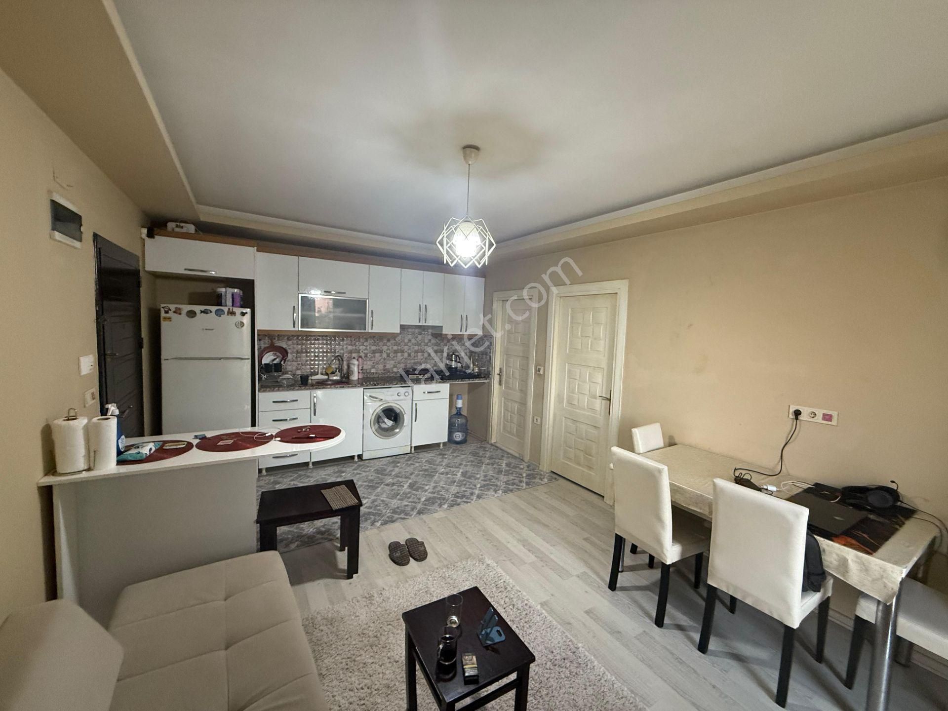 Ergünden Çiftlikköyde Fırsatlık 1 Kat Satılık 1+1 Daire