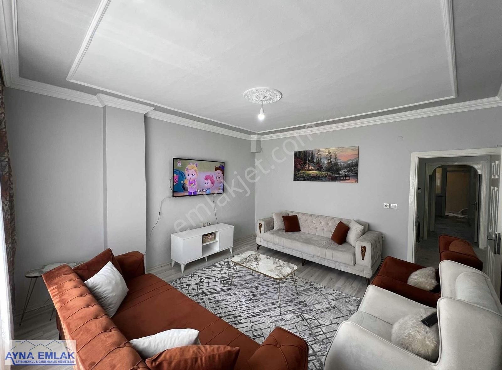 Mehmet Akif De1. Kat 3 +1 120 M2 Tadilatı Yapılmış Masrafsız