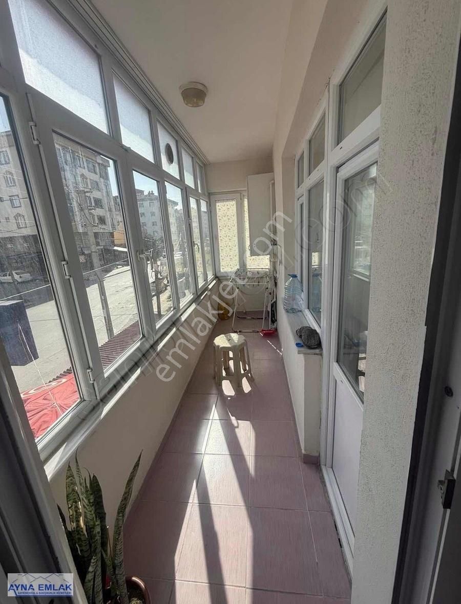 Yıldız Caddesi Üzerinde Satılık 2+1 Daire